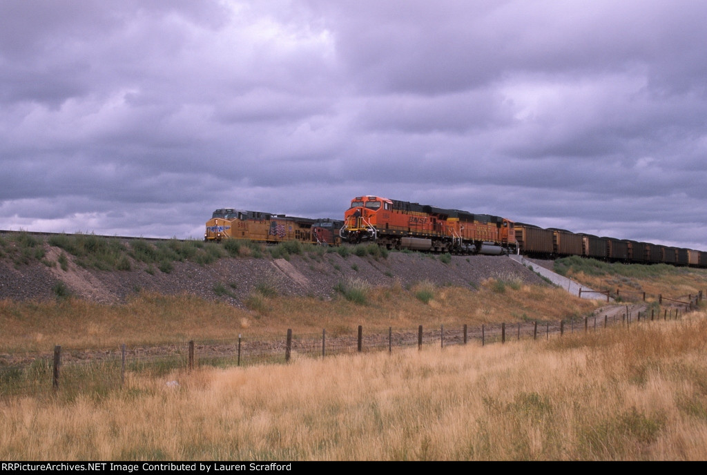 BNSF 5984/ UP 5961